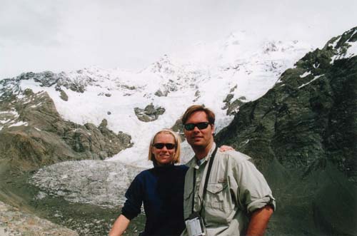 Hiking_by_Mt_Cook